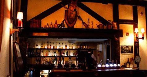 the tudor bar